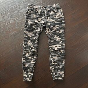 Ring of Fire Badass Camo Pants Waist 32